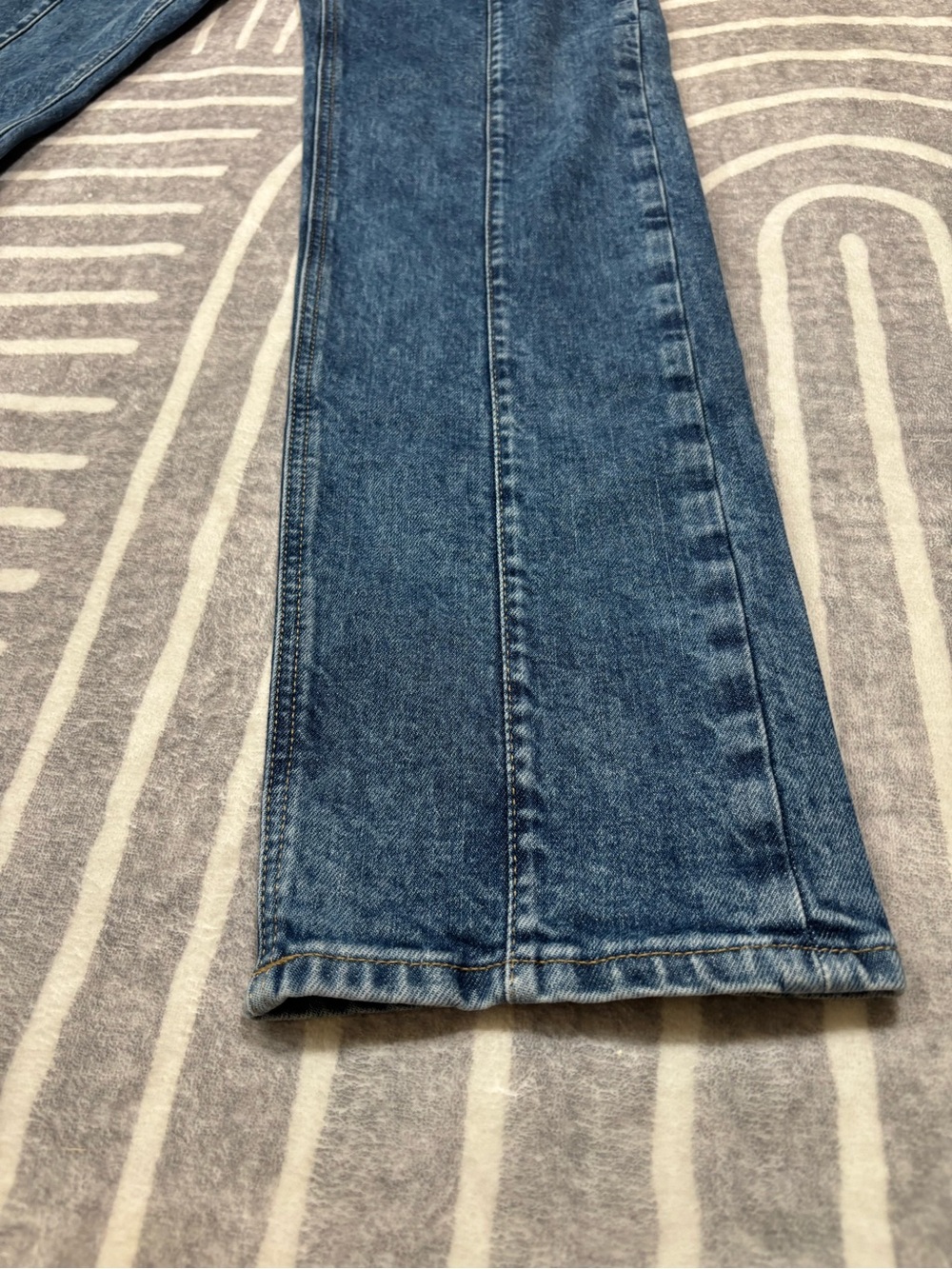 Gap Jeans, High-Rise Straight Front Seam, Stone Wash Denim, Size 2, 26R, 26x30 - Picture 7 of 10